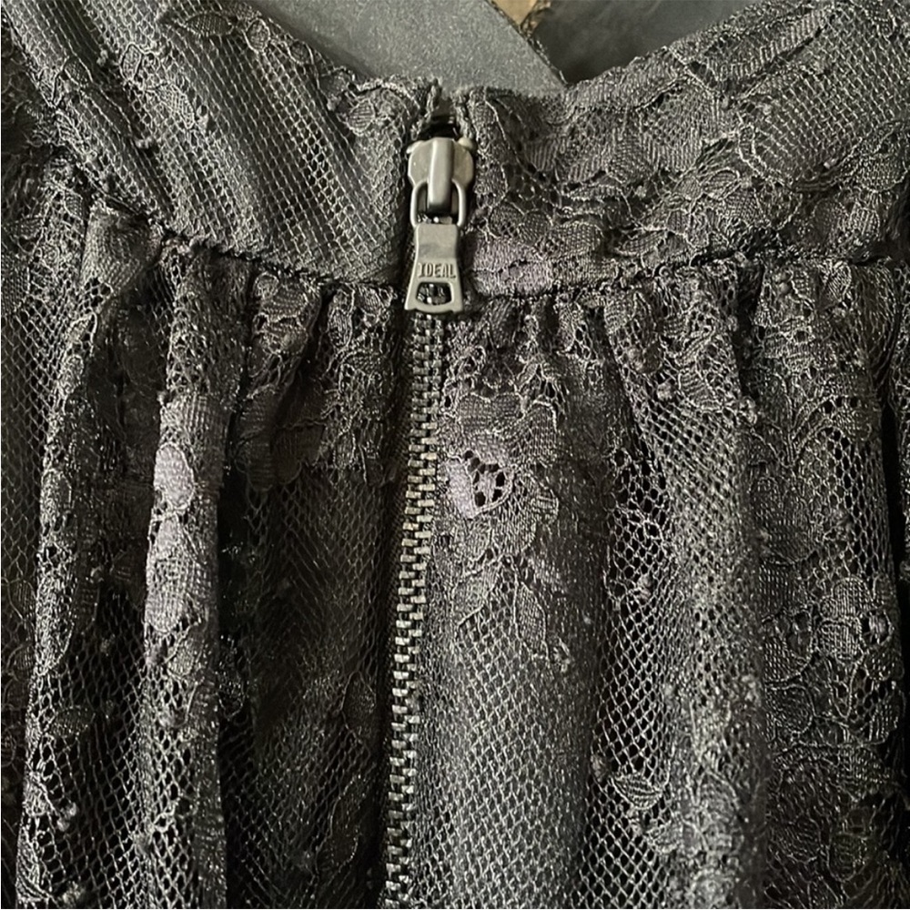 ALICE + OLIVIA Mini Black Lace Dress - Picture 7 of 15